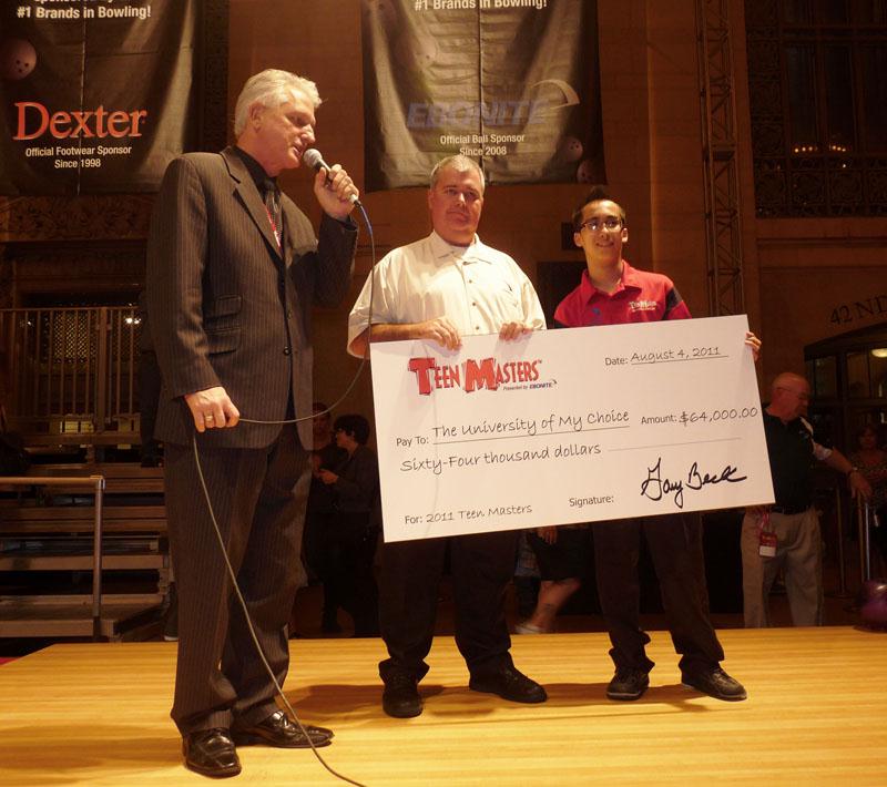 Teen Masters Champion, Zack Hattori, on right (Photo courtesy PBA LLC)