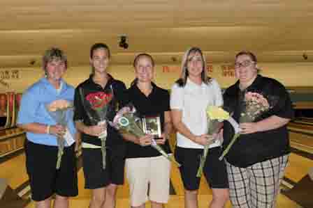 Left to right: Melissa Llewellyn, Mindy Thomas, Amy Sykes (champion), Stephanie Adams, and Becky Airhart (Photo courtesy WNDA)