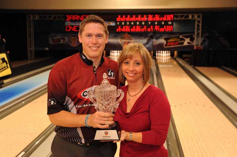 PBA World Championship Winner, Chris Barnes, with wife Linda (Photo courtesy PBA LLC)